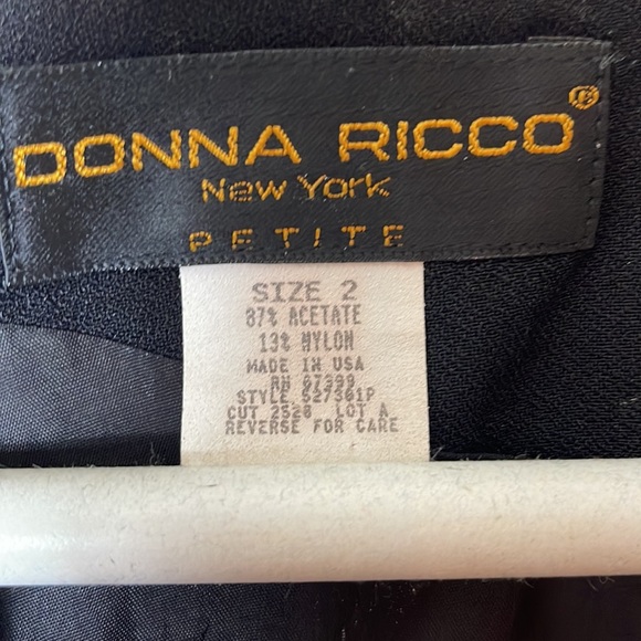 Vtg. Donna Ricco dress-truly lovely dress been packed away & needs a pressing 2P - Picture 2 of 5